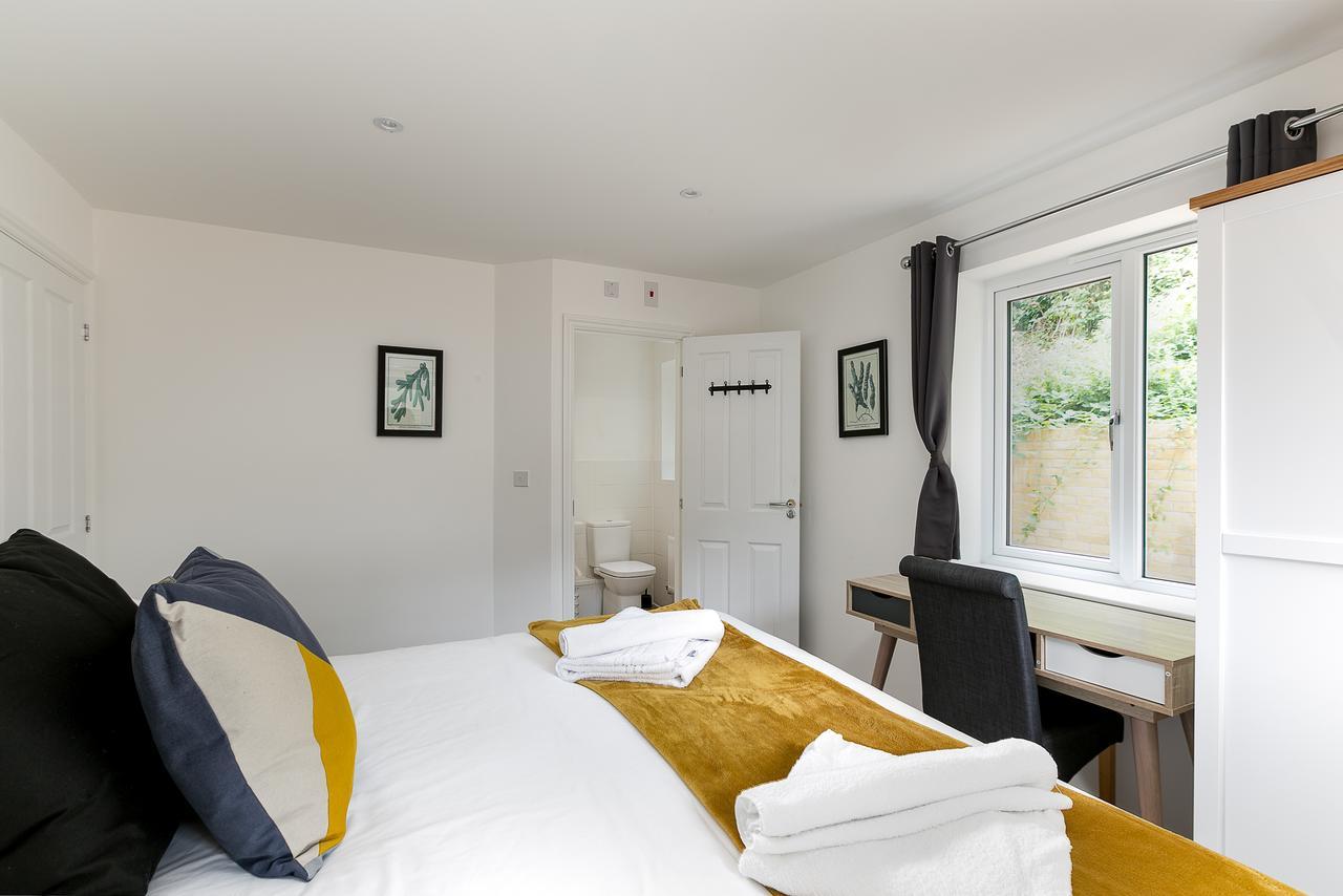 Hertford Serviced Apartments Ware Ngoại thất bức ảnh